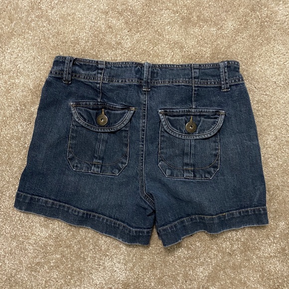 Faded Glory size 6 jean shorts dark wash - Picture 3 of 4